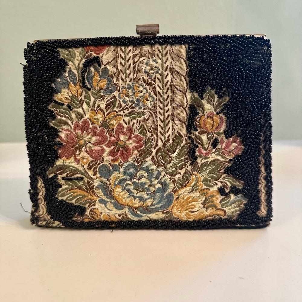 Vintage Earnest Floral Black Beaded Clutch! - Picture 2 of 7